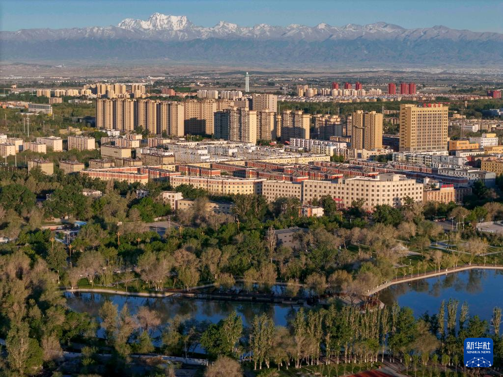 新疆五家渠:园林城市绿意浓